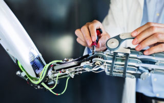 La UE deberá invertir diez mil millones al año para cerrar la brecha tecnológica con EEUU y China